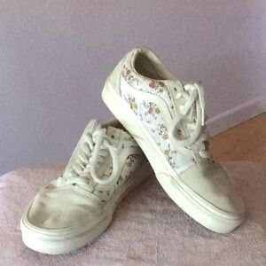 Van floral shoes